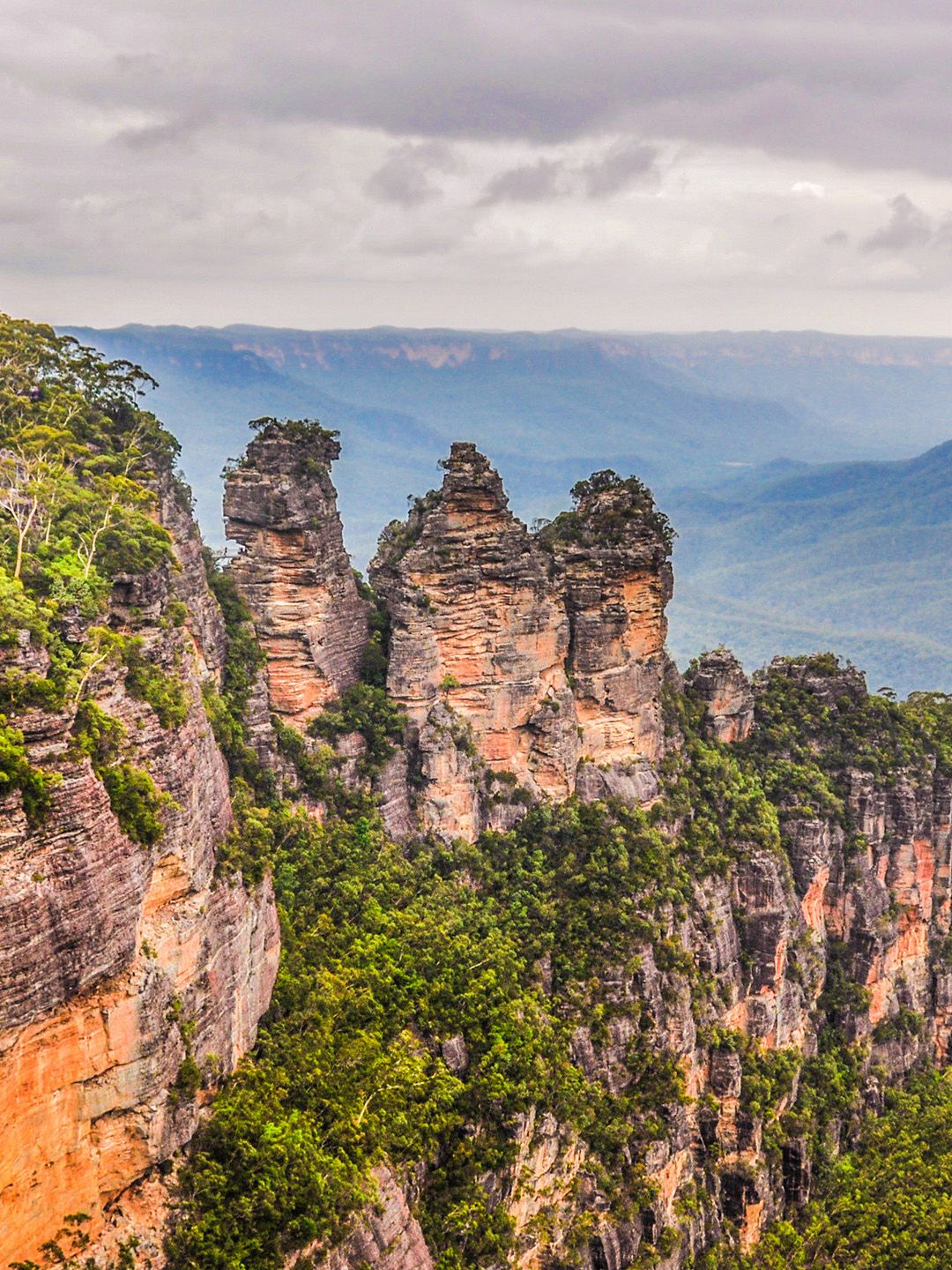 Three Sisters Rock